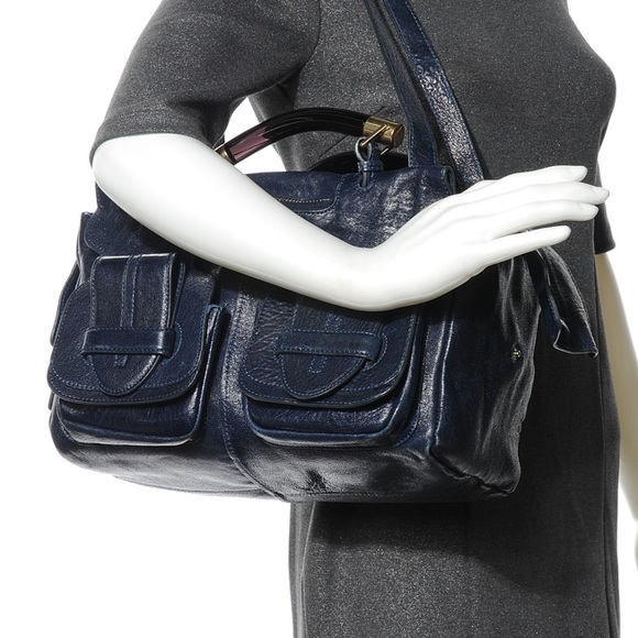 Authentic Chloe Saskia leather satchel in navy - Picture 3 of 8